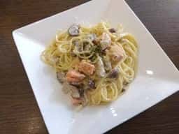 ワイン食堂 albero