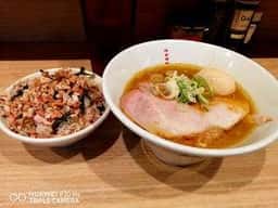 博多豚骨醤油らーめんウチダヤ