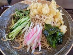 まことや