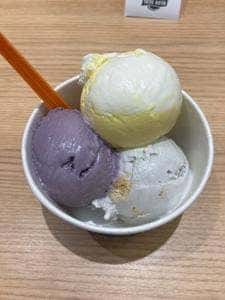 ブルーシールアイスクリーム 名古屋駅エスカ店