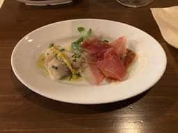 自然派ワインとアテ・サクラ