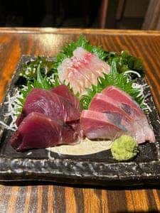 はたがや酒場 はだか電球