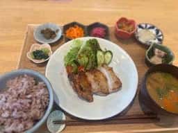 深山のカフェ食堂