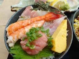 よりあい処 つしま 食事処