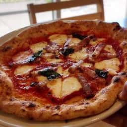 みたねの石窯 ピエーノディソーレ