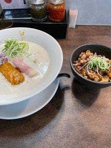 豚白湯らぁめん ばぶる