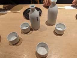 八海山 八重洲店