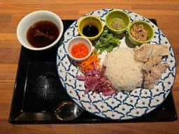 Asiantable WAKA-DORI 丸の内オアゾ