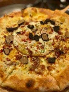 ウルフギャング・パック PIZZA BAR 赤坂アークヒルズ店