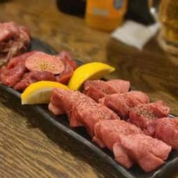虎ノ門 肉と日本酒