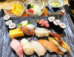 回転寿し活鮮 船尾店
