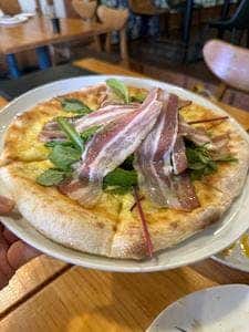 村のピザ屋 カンパーニャ