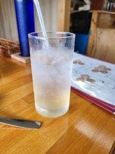 窯焼きナポリピッツァ専門店 ピッツェリア ラ ヴィータ