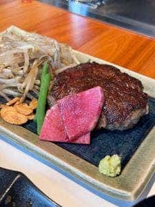鉄板BANANA STEAK