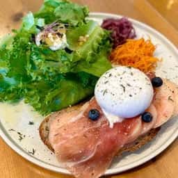 Honey Cafe Meets