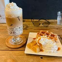 cafe crescent