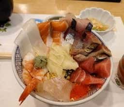 寿司割烹 しきの花