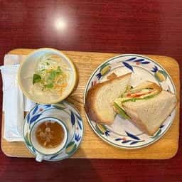 カフェ&デリ 伯爵邸