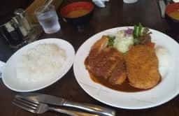 洋食やろく本店