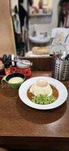 元町通り3丁目 神戸キーマカレー専門店