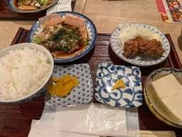 鮨とおでん&アンド 神田小川町店