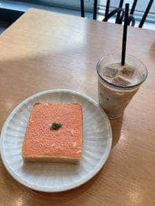 パン屋むつか堂 アミュ博多店