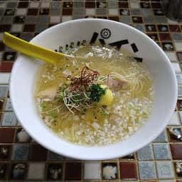 パイナップルラーメン屋さん パパパパパイン