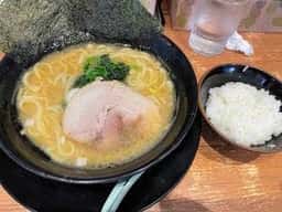 横浜家系ラーメン 代々木商店