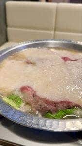 肉鍋鈴輝