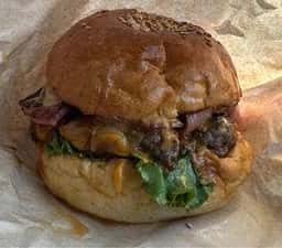 RALPH’S BURGER RESTAURANT
