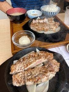 十一 中間店