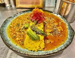 スパイスカレーハウス半月 2号店