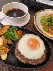 DINING HUIT 8番地