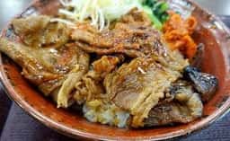肉のヤマ牛 ジョイフル本田瑞穂
