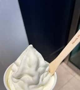 オホーツク おこっぺミルクスタンド 阪神梅田本店