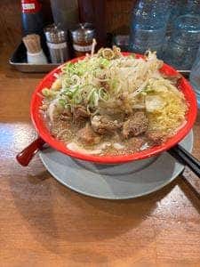 ぶた金ラーメン
