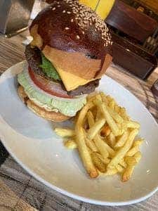 TOKYO BURGER
