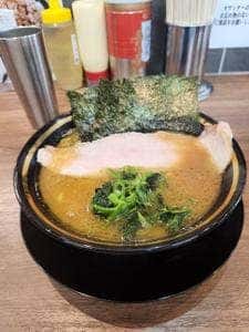 家系ラーメン王道家直伝 との丸家 八千代店