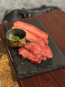 焼肉うしどし 新宿