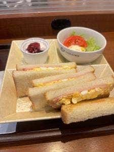 カフェ・ド・クリエ ホピタル 豊橋市民病院店