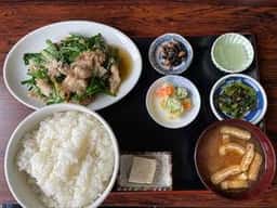 食堂きらく園