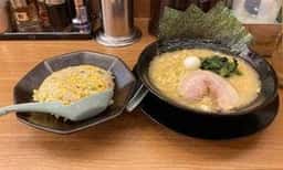 横浜家系ラーメン 町田商店 栄店