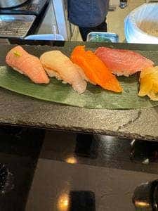 STANDING SUSHI BAR 縁戸 女満別空港店