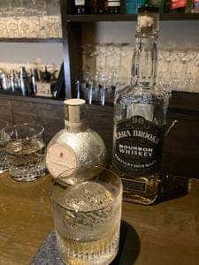 Bar 縁