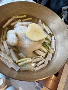 タッカンマリ食堂