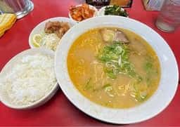 赤玉ラーメン 枚方店