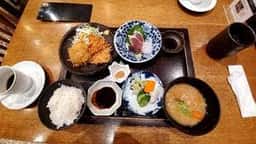 響 新宿サザンタワー店