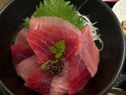 鮪専門店 まぐろや本店