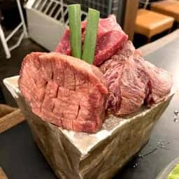 焼肉チョモランマ