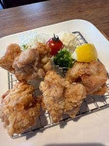 こだわりから揚げの酒処 くらふと